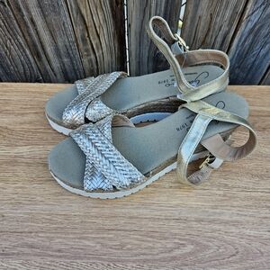 Gaimo Gold and Silver Woven Sandals